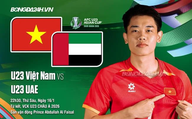 Game thủ đang thi đấu eSports trên máy tính